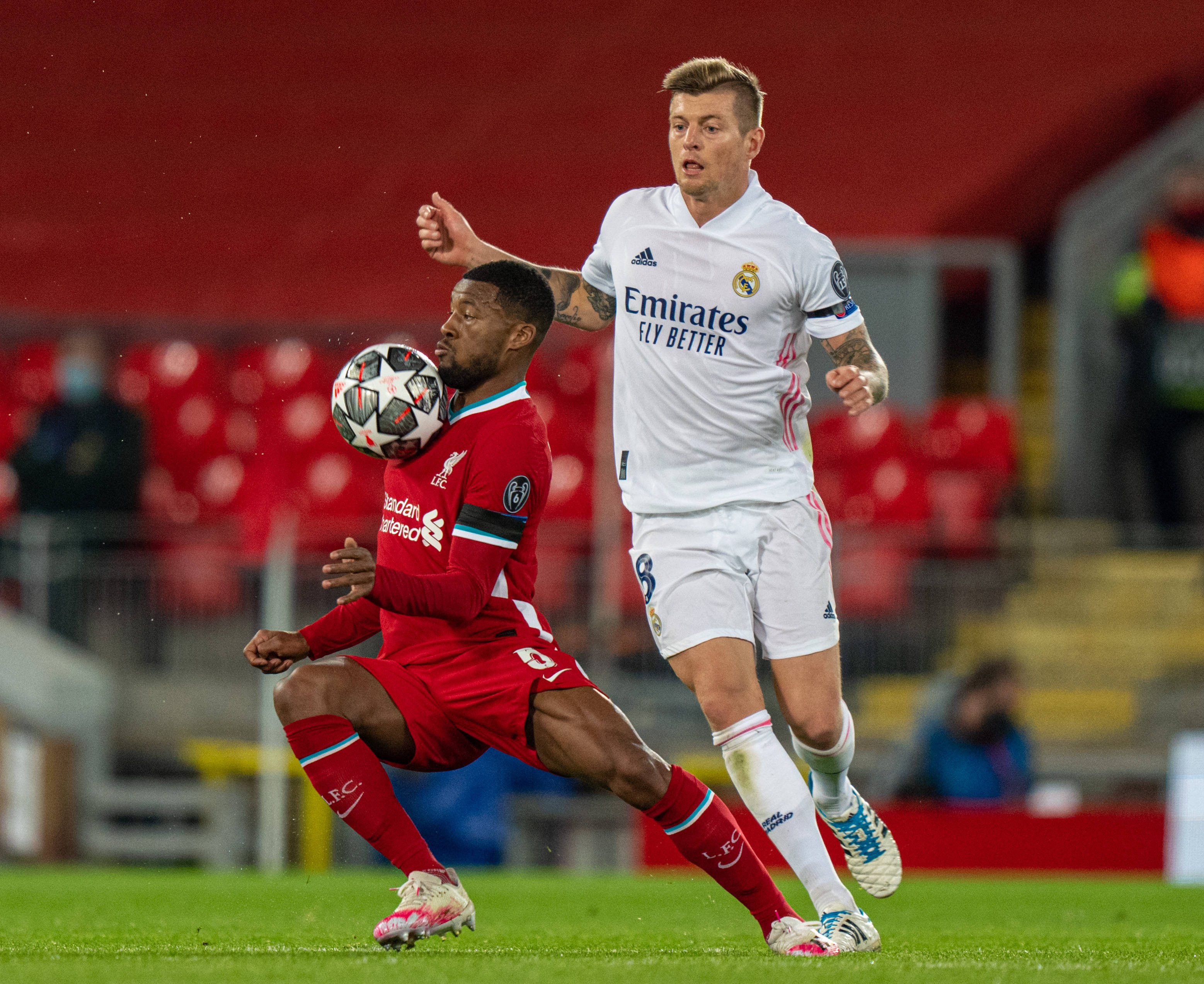 那不勒斯官方：吉尔摩周一将接受手术；据悉将缺阵至明年一月（那不勒斯官宣：吉尔摩周一接受手术，预计缺阵至明年一月）