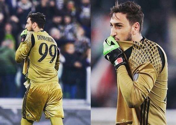 记者：职业联赛颁奖礼时隔6年恢复，拟于12月12日在上海举行（记者：职业联赛颁奖典礼暌违六年将回归，计划12月12日于上海举办）