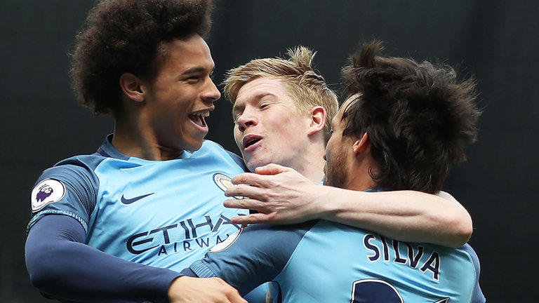 从“水土不服”到中场中坚，斯洛特冒险启用维尔茨收获显著成效（从短暂水土不服到中场定海神针，斯洛特大胆启用维尔茨收获显著回报）