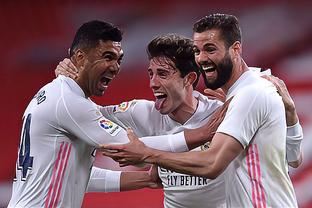 广东男篮33分大胜晋级八强，徐杰23+6胡明轩复出10+3，王洪泽9分（广东男篮33分大捷挺进八强：徐杰23+6，胡明轩复出10+3，王洪泽9分）