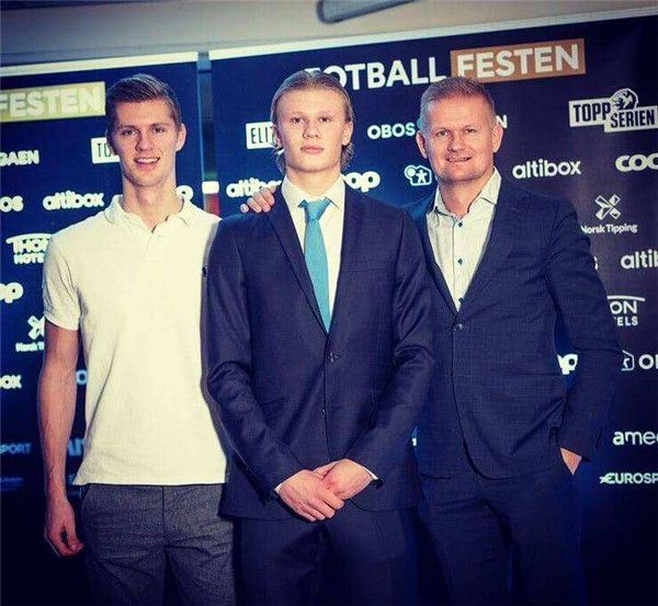 卡马乔：维尼修斯国家德比被换下有情绪正常，5分钟就没事了（卡马乔：维尼修斯在国家德比被换下情绪波动属正常，五分钟就平复了）