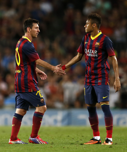 太阳报：厄德高有望在北伦敦德比中复出，哲凯赖什或因伤缺席（太阳报：厄德高有望赶上北伦敦德比，赖斯或因伤缺阵）