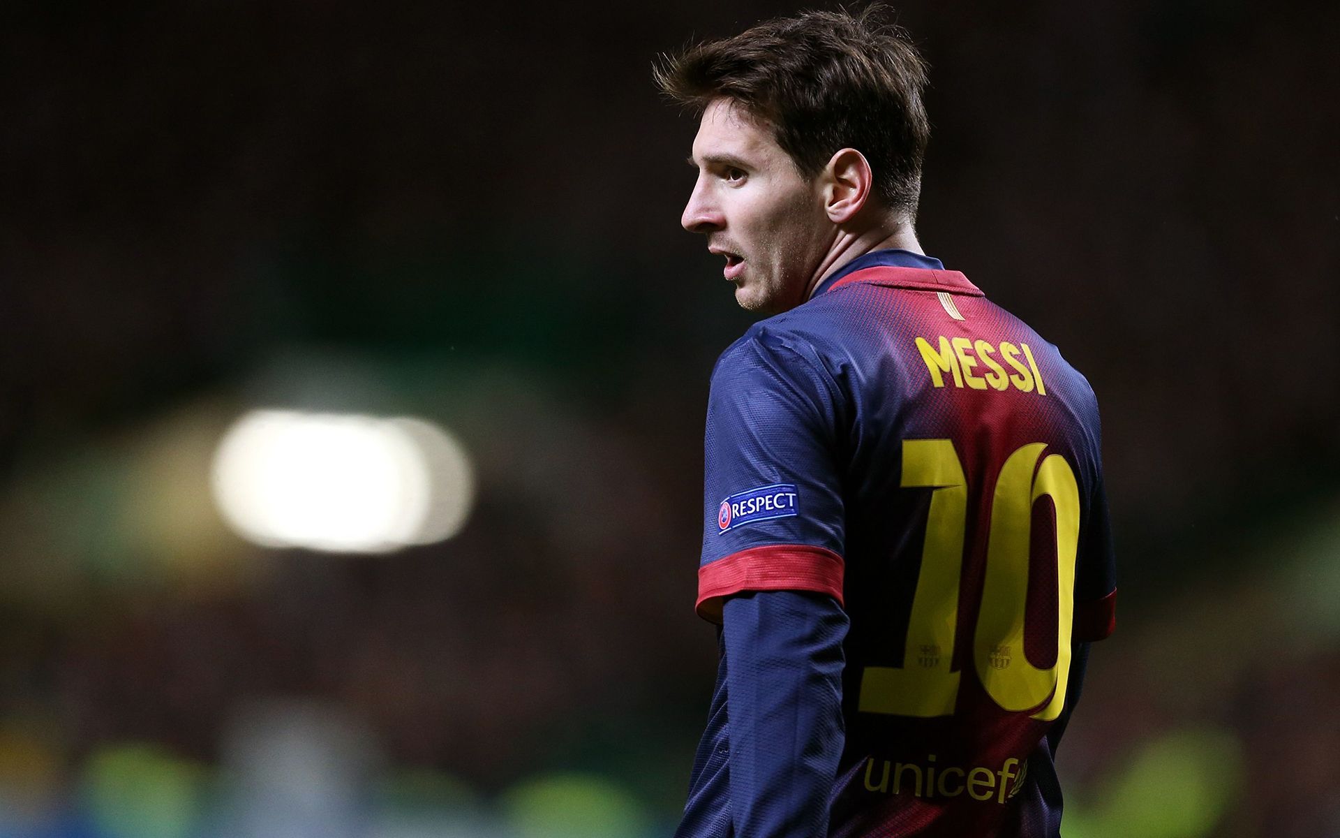 比亚迪×中国龙之队十一周年球迷大会圆满举行，与全国球迷共赴山城之约（比亚迪携手中国龙之队十一周年球迷盛会圆满举行，全国球迷相聚山城）